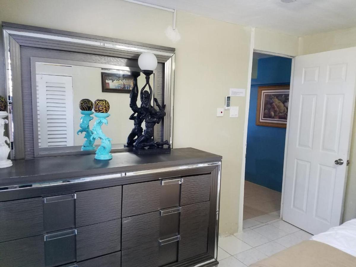 Bella Vista Vacation Apartment มอนเทโกเบย์ ภายนอก รูปภาพ