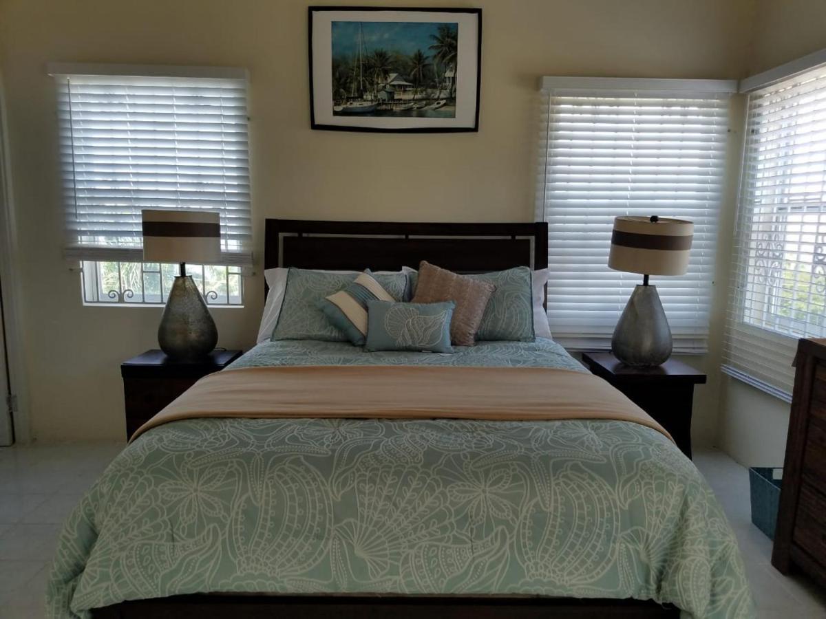 Bella Vista Vacation Apartment มอนเทโกเบย์ ภายนอก รูปภาพ