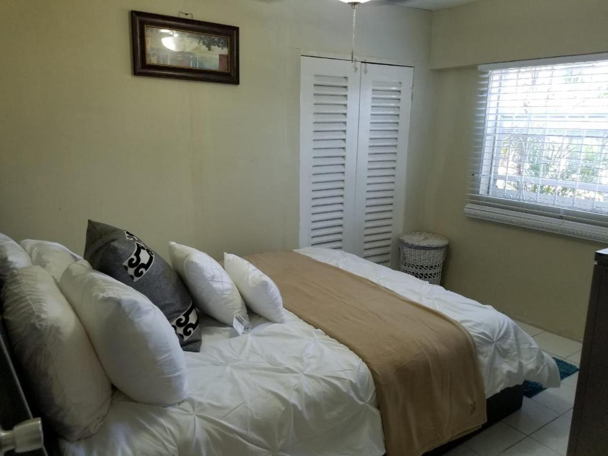 Bella Vista Vacation Apartment มอนเทโกเบย์ ภายนอก รูปภาพ