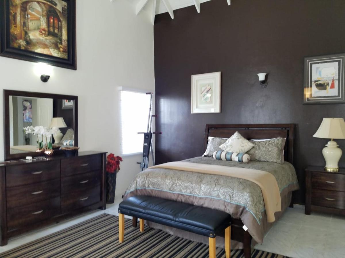 Bella Vista Vacation Apartment มอนเทโกเบย์ ภายนอก รูปภาพ