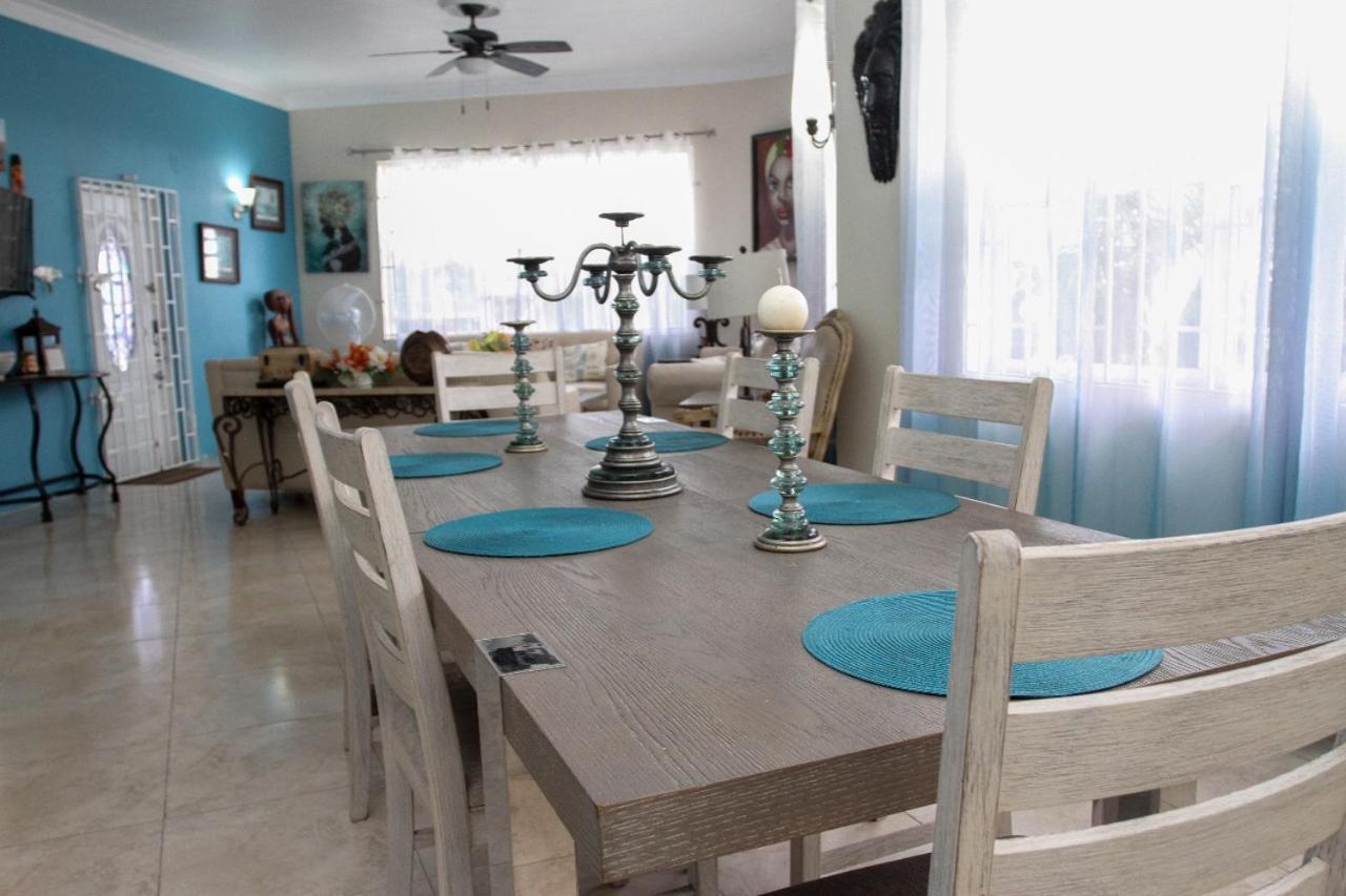 Bella Vista Vacation Apartment มอนเทโกเบย์ ภายนอก รูปภาพ