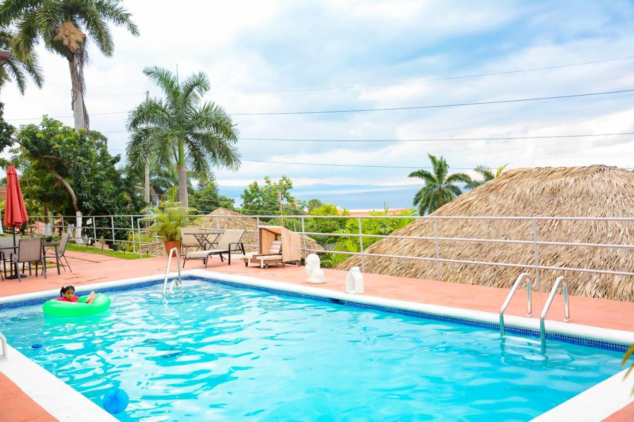 Bella Vista Vacation Apartment มอนเทโกเบย์ ภายนอก รูปภาพ
